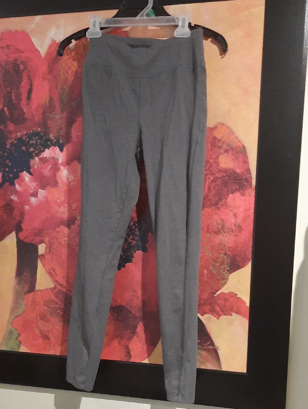 Hanes Women's Gray High-Waist Leggings